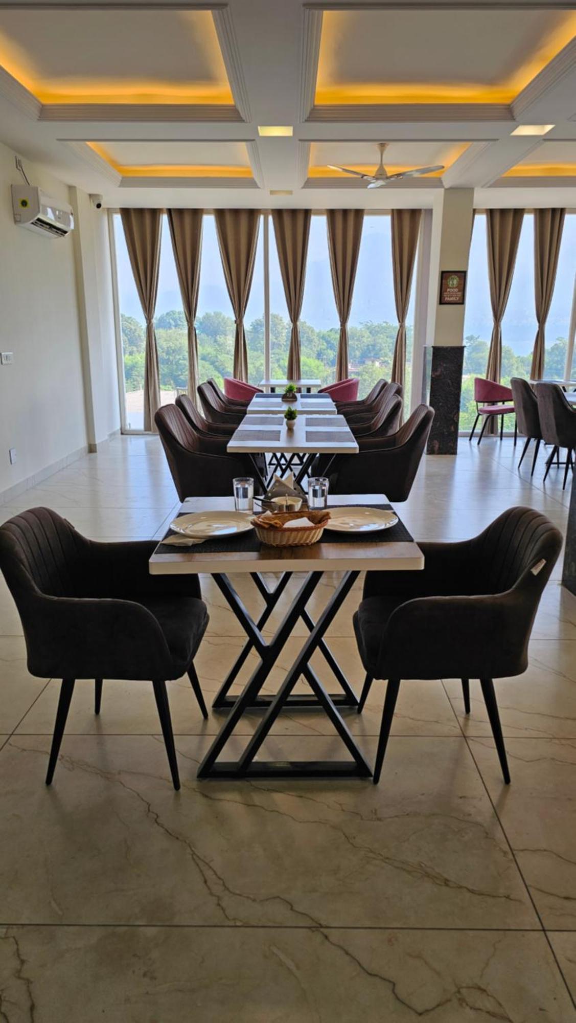 Govind Sagar View Hotel & Restaurant Bilaspur  Exterior foto